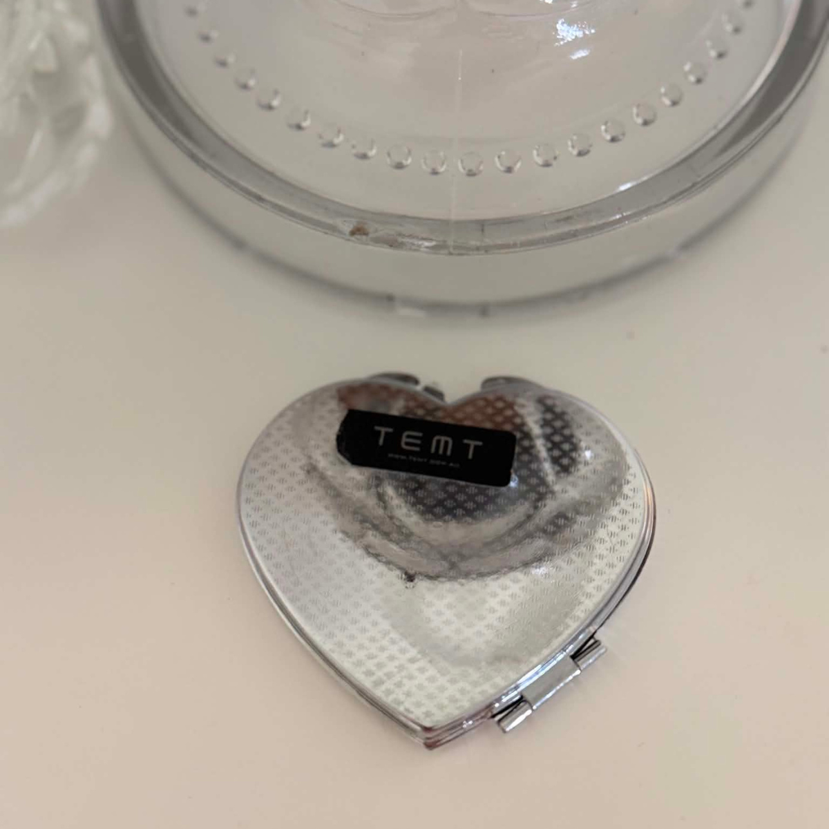 temt brand heart shaped double sided mirror compact