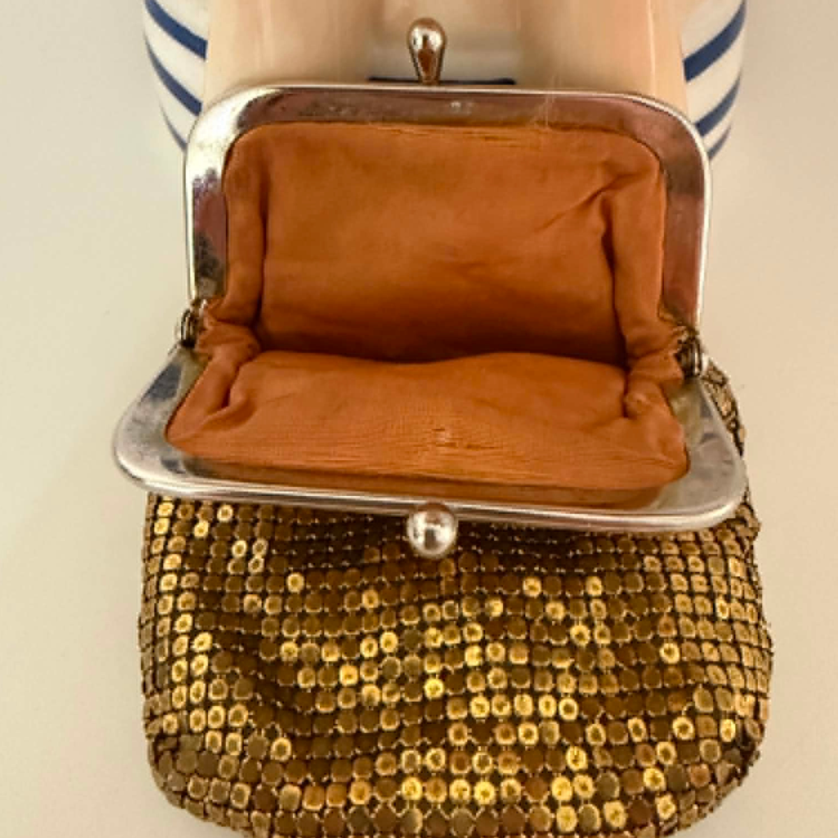 mid-century modern vintage gold mesh coin purse by Whiting & Davis co. Made in the USA